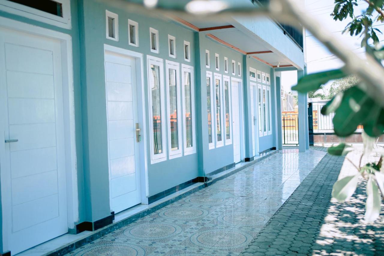 Getrudis Guesthouse Labuan Bajo Exterior photo