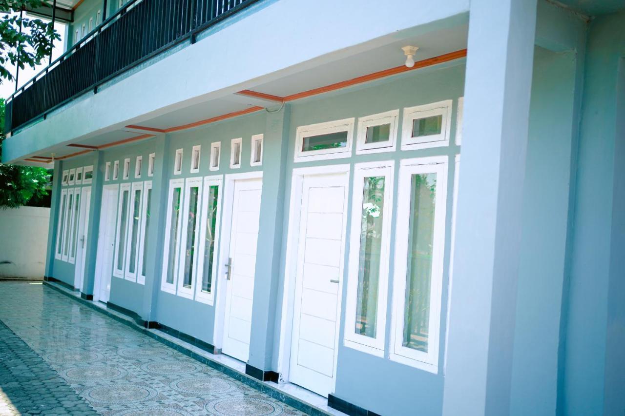 Getrudis Guesthouse Labuan Bajo Exterior photo