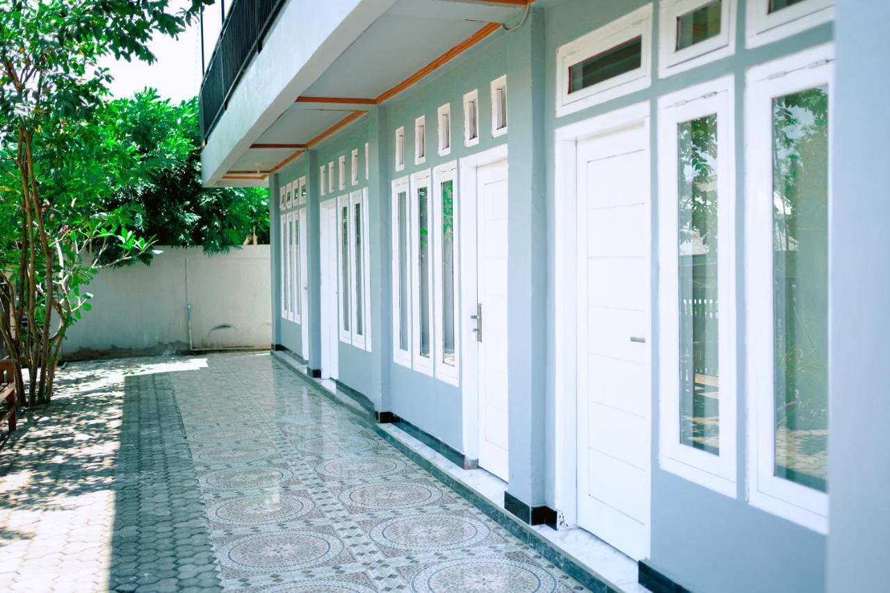Getrudis Guesthouse Labuan Bajo Exterior photo